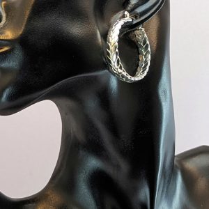 گوشواره حلقه ای سفید | فروشگاه اینترنتی گلدید