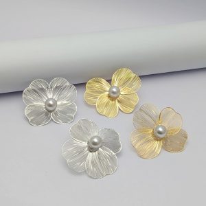 گوشواره طرح گل | فروشگاه اینترنتی گلدید