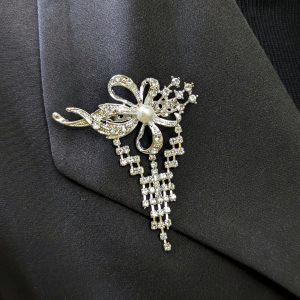 گل سینه شرابه دار | فروشگاه اینترنتی گلدید
